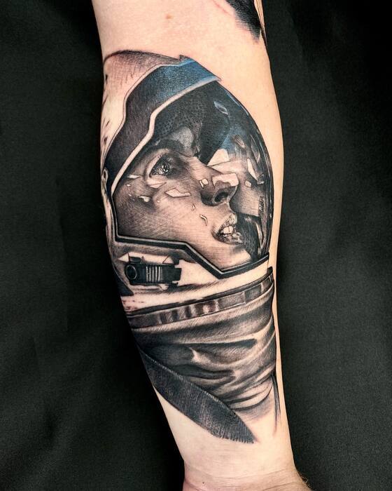 TattooExpo+/participants/Cst5sgUyVA/tattoo-expo-23134-394b8e71d0f139ec11f6cb5812218e0f.jpg