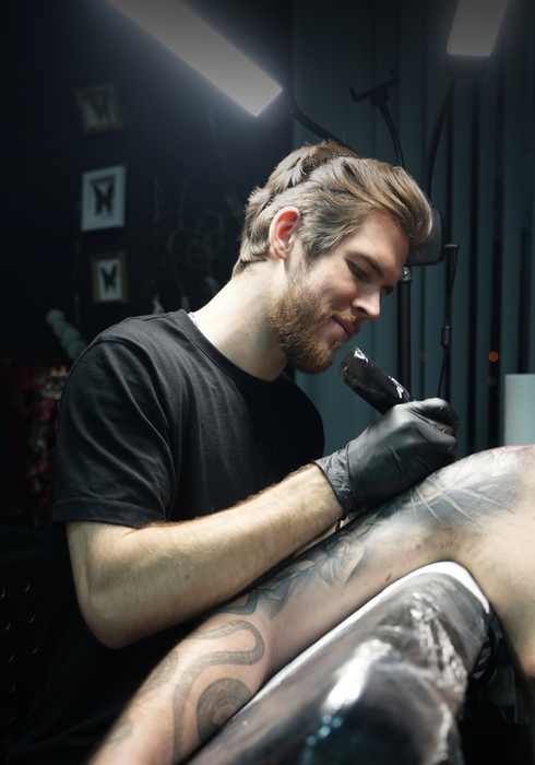 TattooExpo+/participants/D1CmTa9A2b/tattoo-expo-30414-e4e7c7d252513c9a725b2e5d4f1ed9ce.jpg