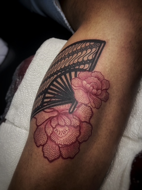 TattooExpo+/participants/Dc0LNTmVGG/tattoo-expo-31471-d2f7b714343fd23cfa0168dc38ef4323.jpg