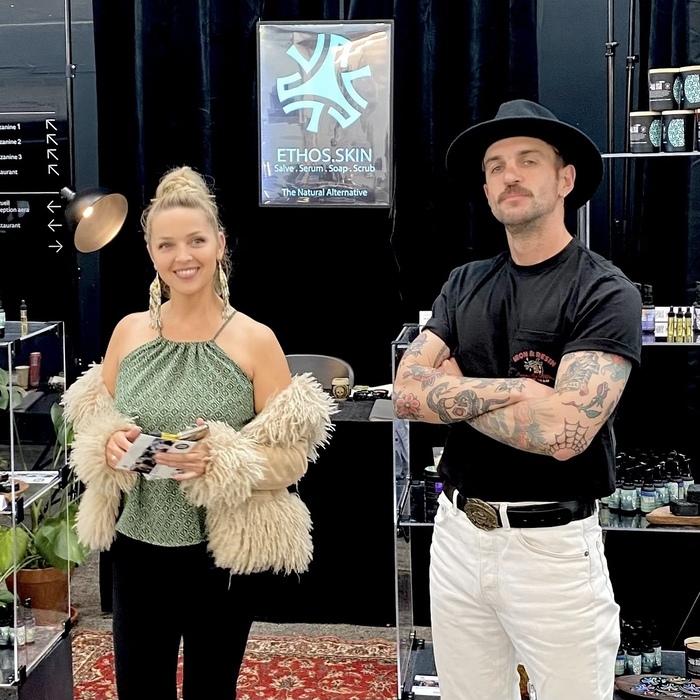 TattooExpo+/participants/dfy0hTdz9Y/tattoo-expo-31597-f233aecf1918cde9daa571281410c9ba.jpg